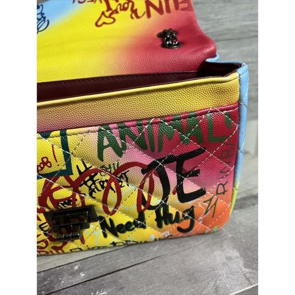 Graffiti Quilted PurseāColorful 10ā - Picture 11 of 14